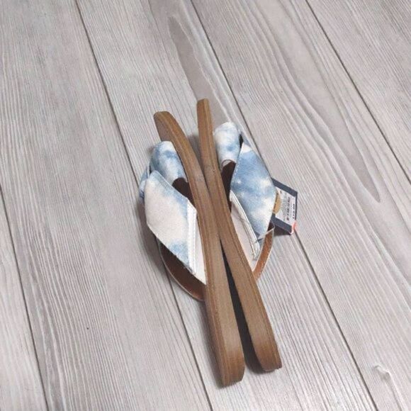 (69-1920) 🔥3/$20🔥 Universal Thread Blue Melody Sandals Size 6 - Picture 3 of 9